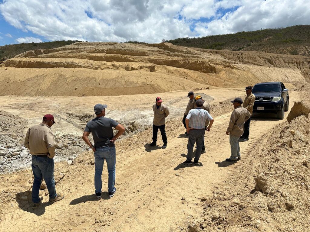 4a24ca1e-79de-4736-94c6-91d5ff59d04a